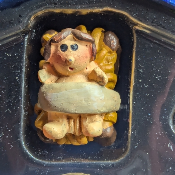 Vtg Christmas Nativity Set Scene 5 Piece Resin Figurines w/ Felt Applique Box - Picture 8 of 10